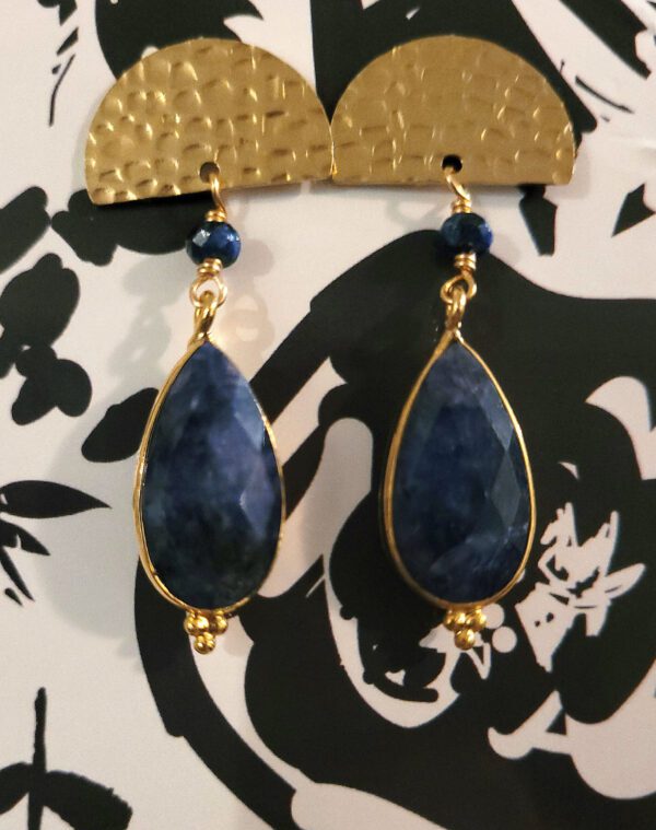 Beryl Sapphire Earrings