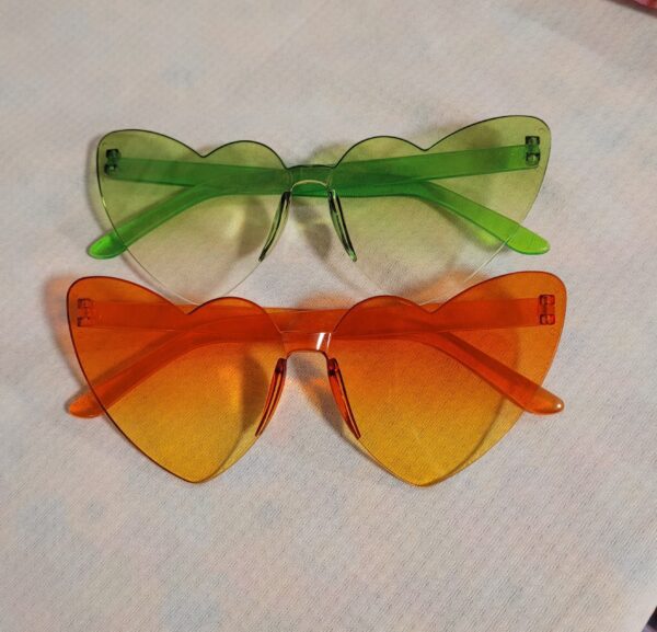 Ombre Heart Shaped Sunglasses - Image 3